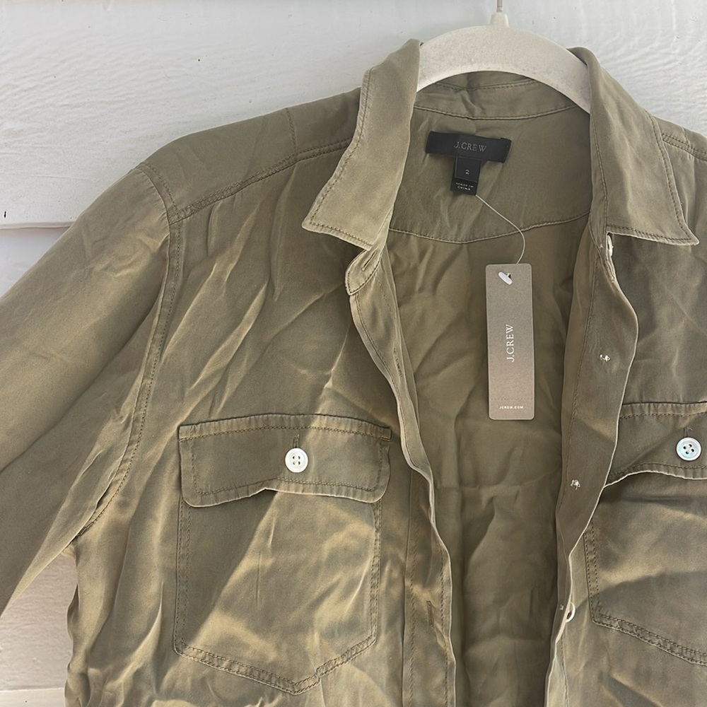 J Crew Classic-Fit 100% Silk Button-Up Blouse, Size XS - Picture 3 of 3